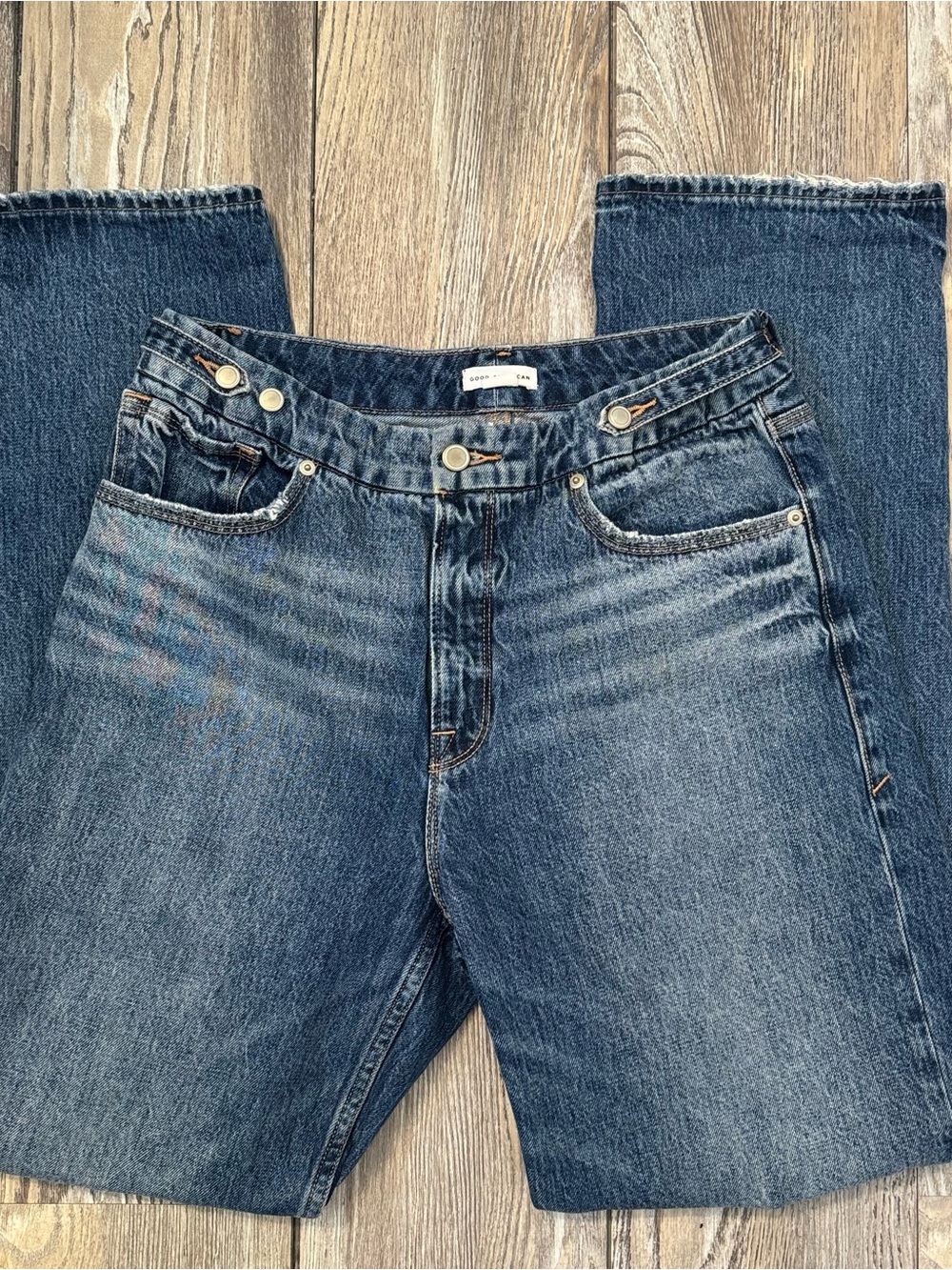 Good American low rise loose jeans